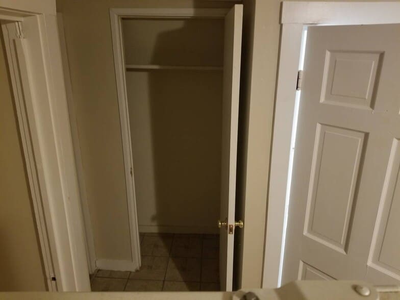 Building Photo - 24 Turner St