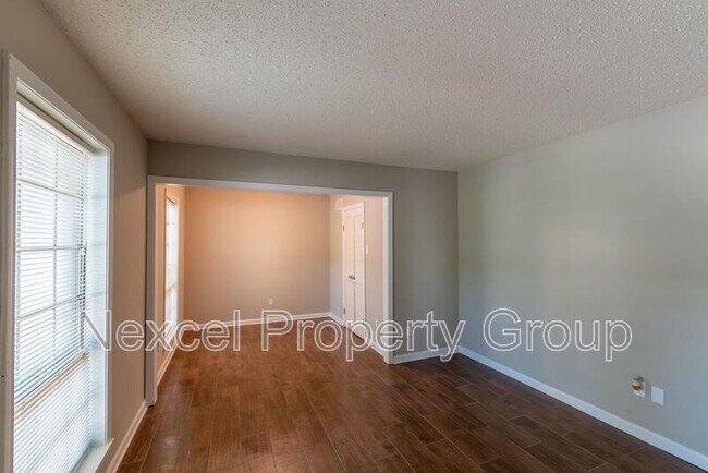 Building Photo - 4262 Sunnyslope Dr