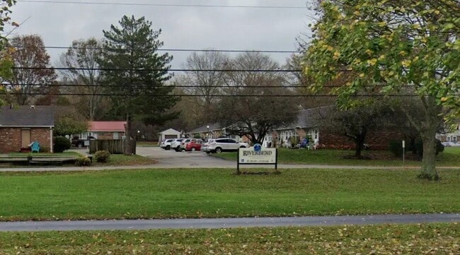 Building Photo - 1960 Justin Way