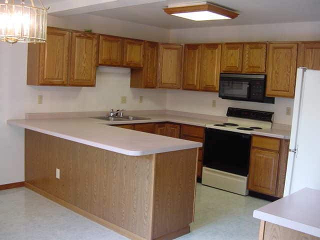 Building Photo - 634 N 16th Ave