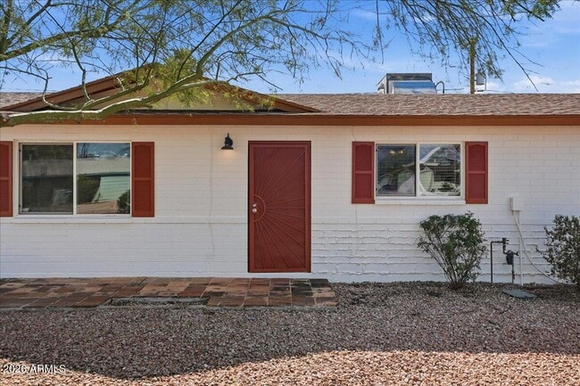 Building Photo - 1935 E El Parque Dr