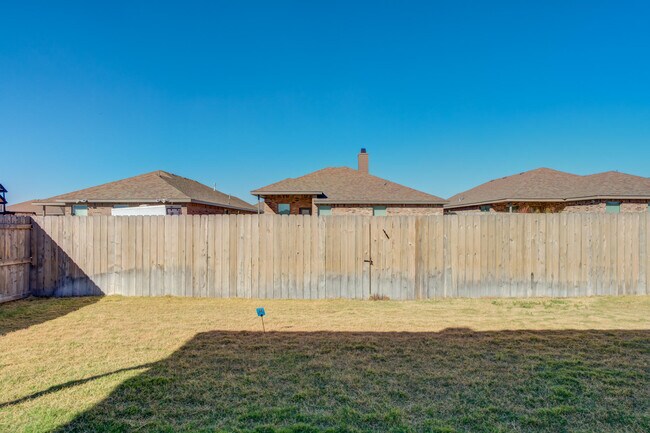 Building Photo - 1614 141st St