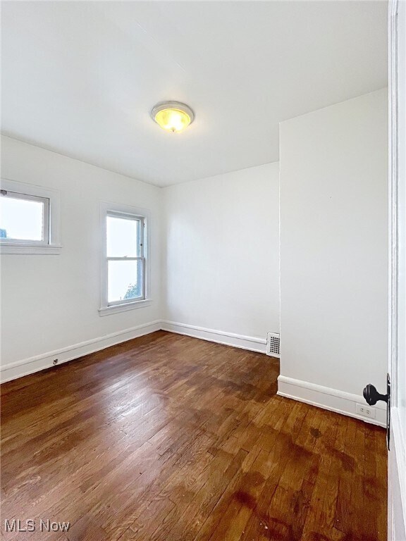 Building Photo - 2683 Hampshire Rd