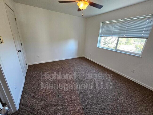 Building Photo - 1205-1207 NE Monroe St