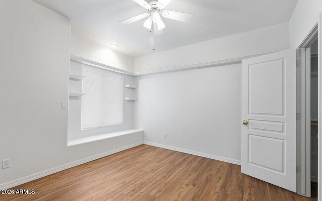 Building Photo - 1617 E Tierra Buena Ln