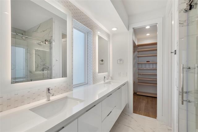 Building Photo - 4959 Lexington Ct