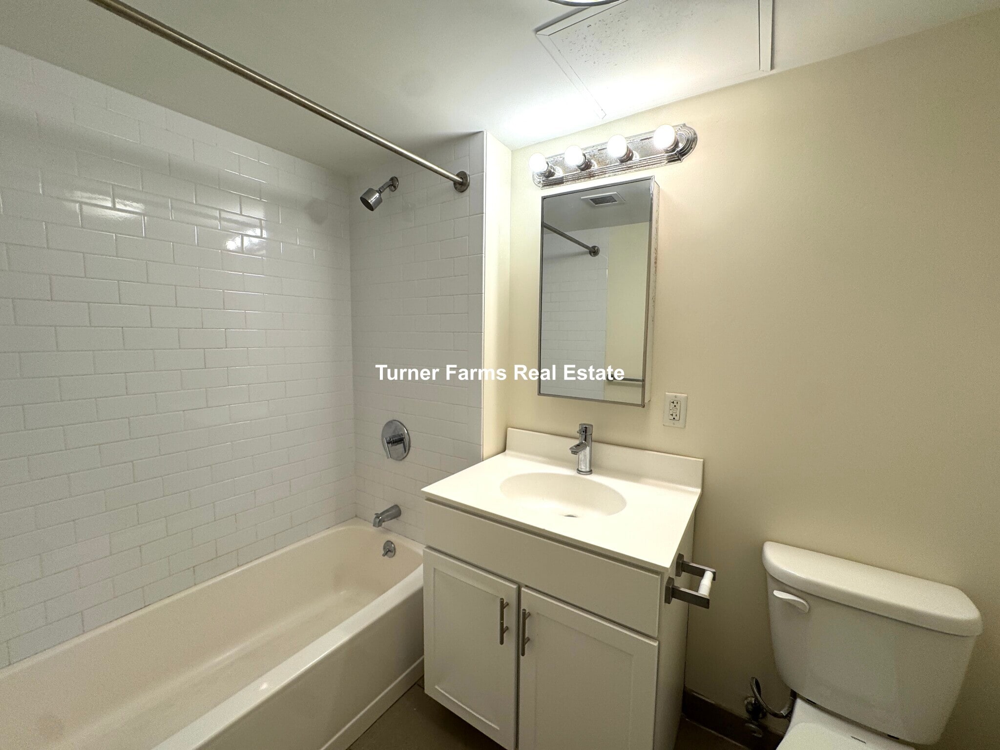 Building Photo - 10 Winter St