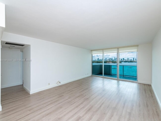 Building Photo - 1200 West Ave