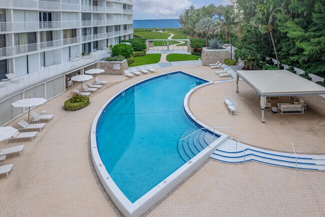 Building Photo - 2780 S Ocean Blvd
