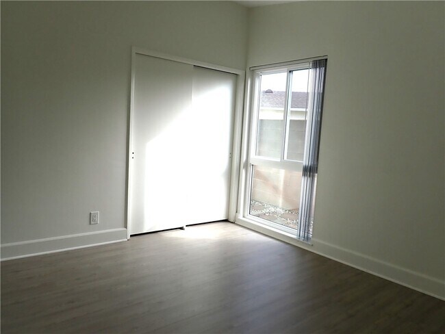 Building Photo - 12901 Martha Ann Dr