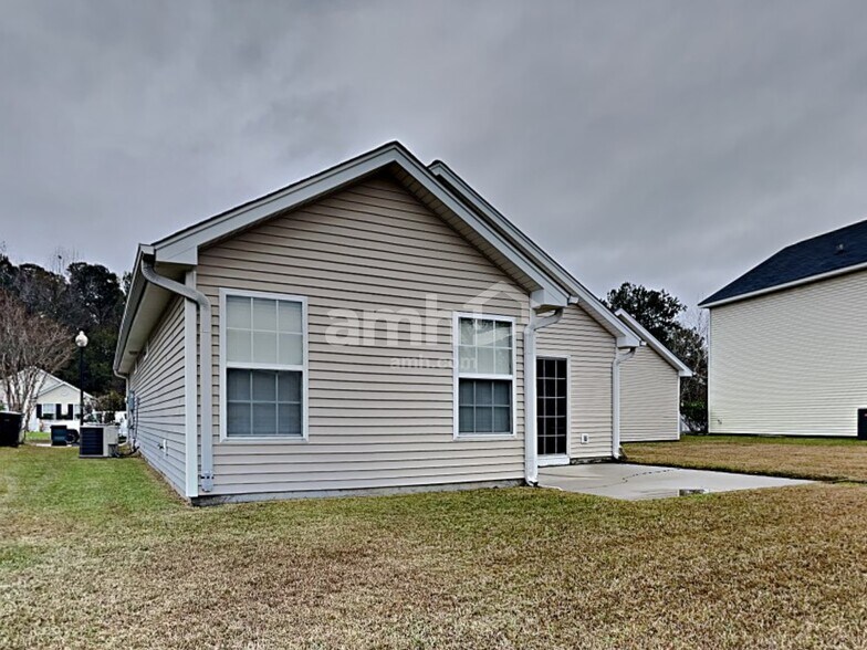 Building Photo - 194 Moon Dance Ln