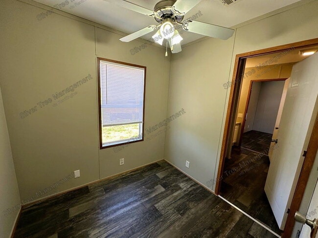 Building Photo - 260 Lark Meadow Dr