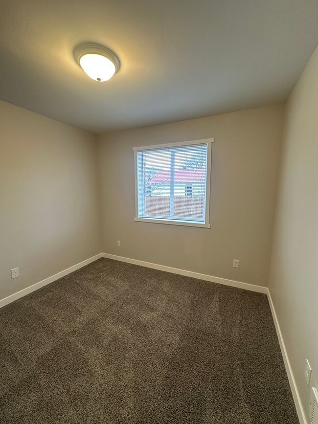 Building Photo - Brand New & Charming 2 Bedroom, 2 Bathroom Unit in St. Anthony!