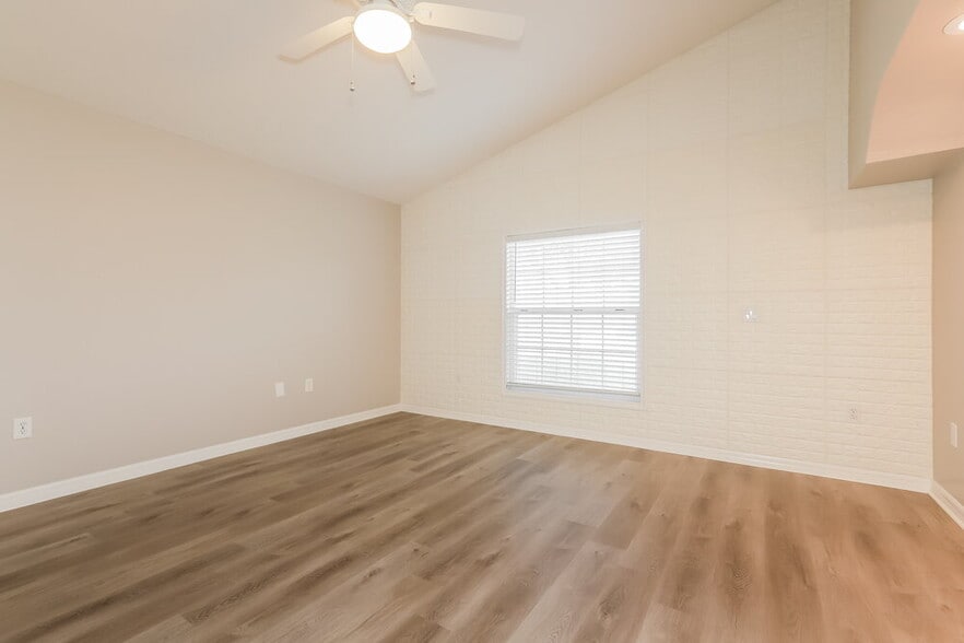 Building Photo - 2864 Meridian Point Ln