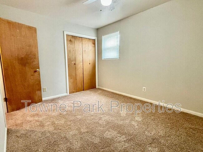Building Photo - 1753 Davidson Dr