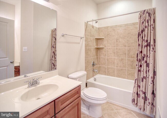 Building Photo - 13336 Redspire Dr