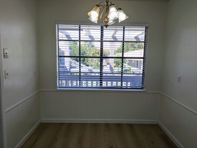 Building Photo - 5069 Cribari Bluff