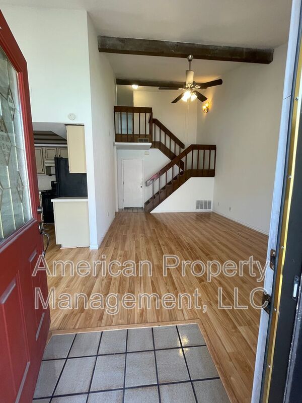 Building Photo - 6185 S Zunis Ave