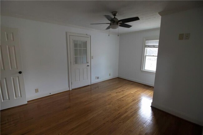 Building Photo - 1292 Monfort Rd