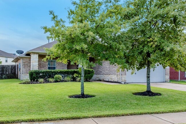 Primary Photo - 3122 Mustang Meadow Ln