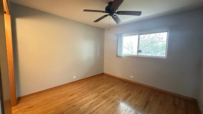 Building Photo - 4935 N Harlem Ave