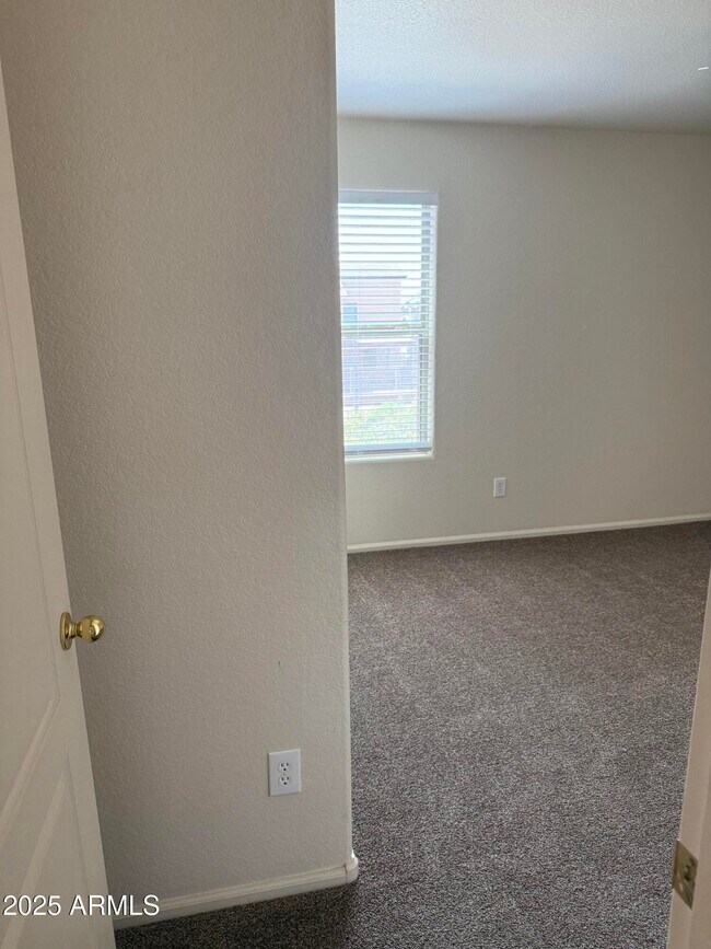 Building Photo - 8312 S 47th Ave