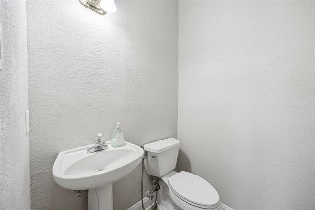 Building Photo - 1904 Meera Ln