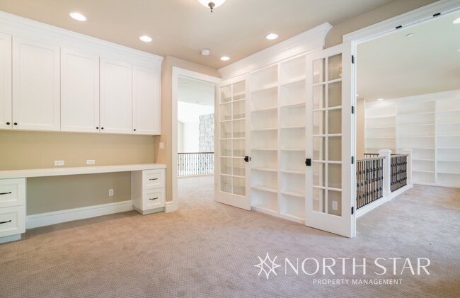 Building Photo - Executive Custom Home with River View on Acreage in West Linn