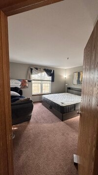 Building Photo - 5S455 Scots Dr