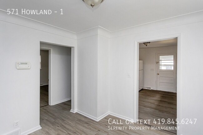 Building Photo - 571 Howland-1