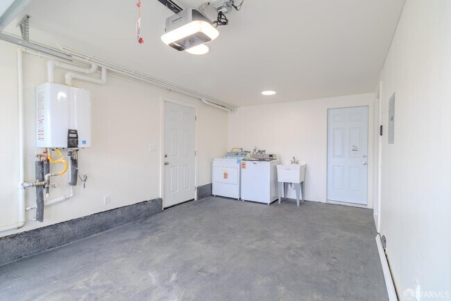 Building Photo - 1322 Southgate Ave