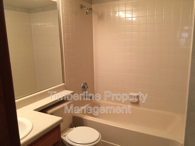 Building Photo - 8749 Bellcove Cir