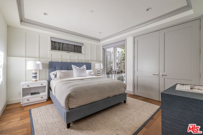 Building Photo - 703 Bayview Dr