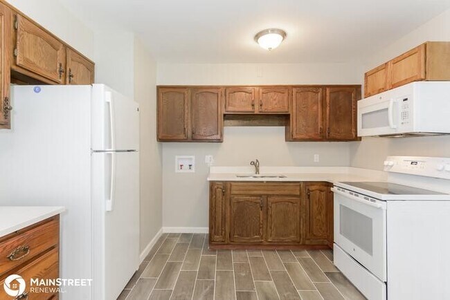 Building Photo - 11414 Richmond Ave