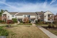 Building Photo - 10014 Beacon Hill Dr