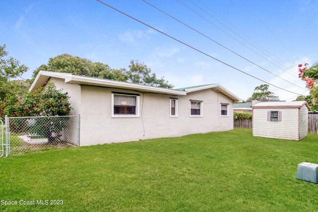 Building Photo - 472 Linda Ln