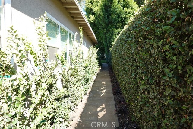 Building Photo - 1727 Hiawatha Dr