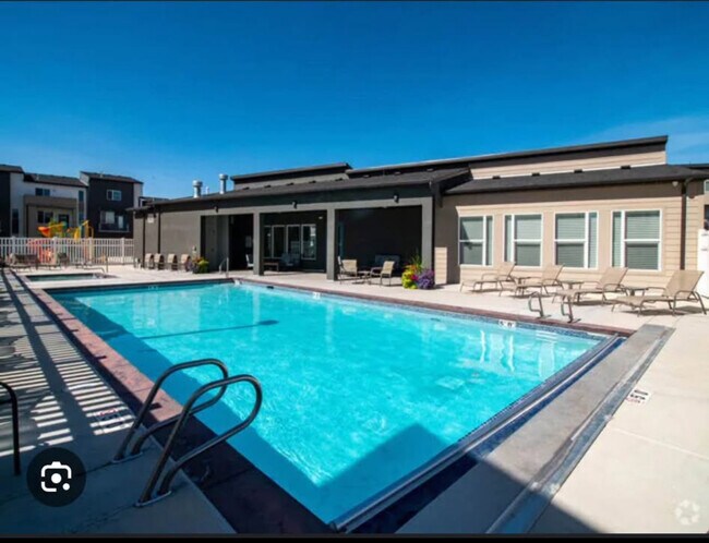 Building Photo - 16104 S Bodmin Way