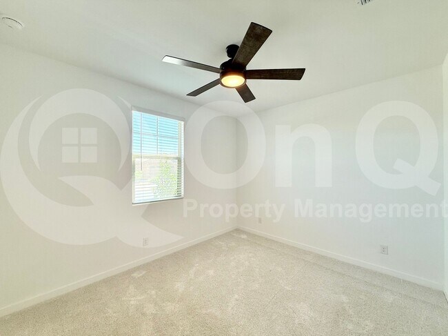 Building Photo - 3266 E Wild Dr