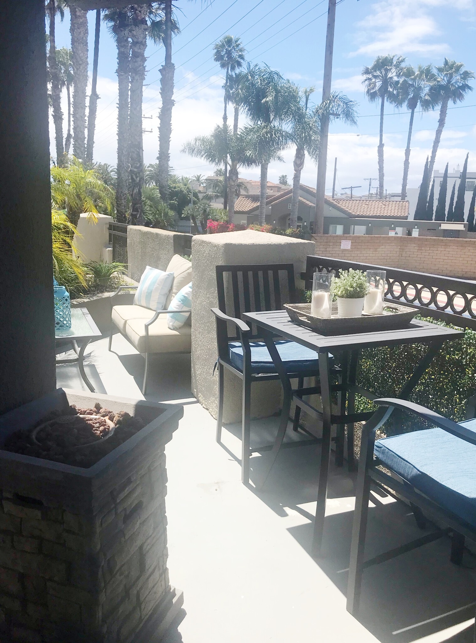 Building Photo - 400 Lake St