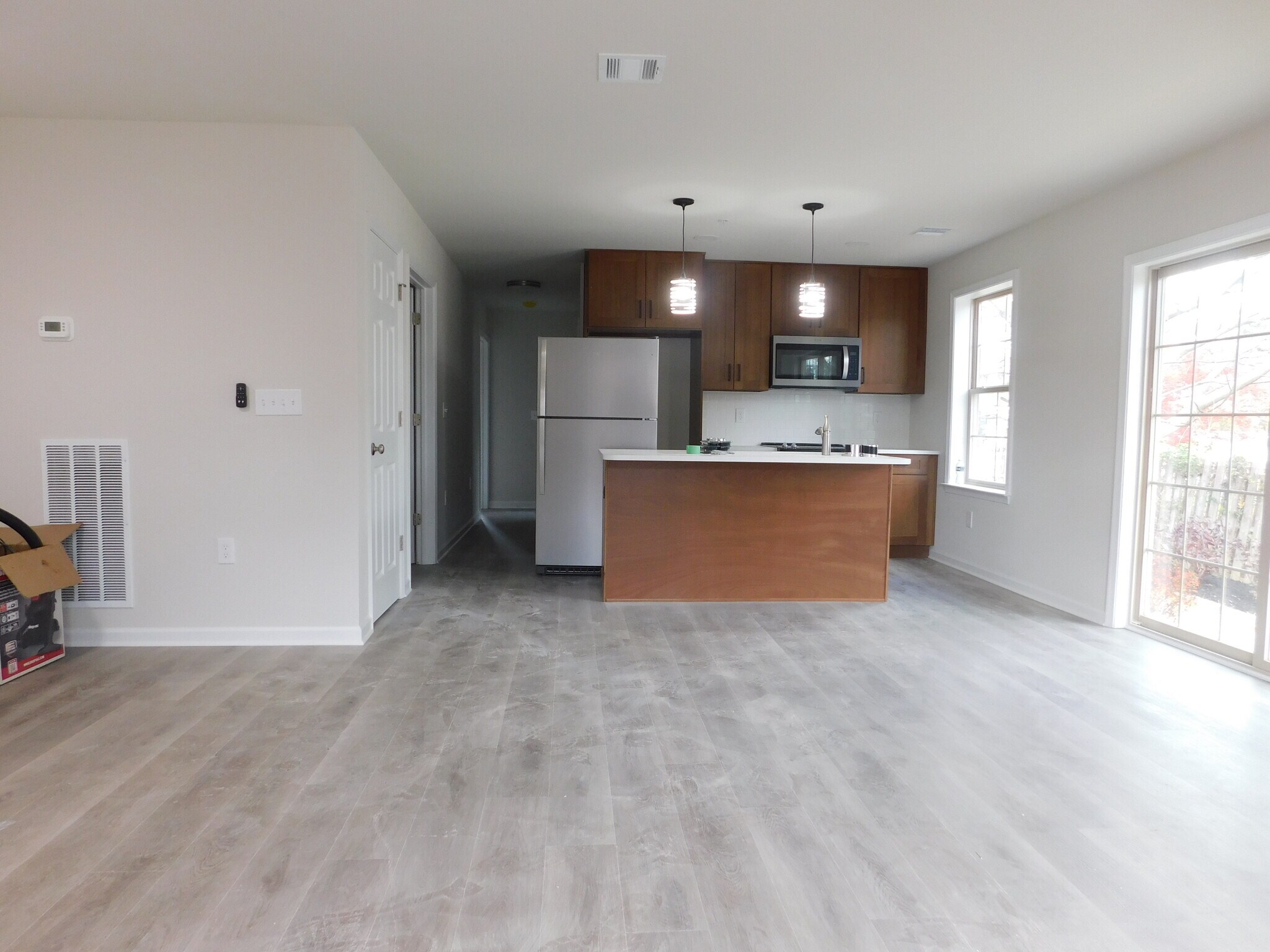 Building Photo - 1513 Maple St