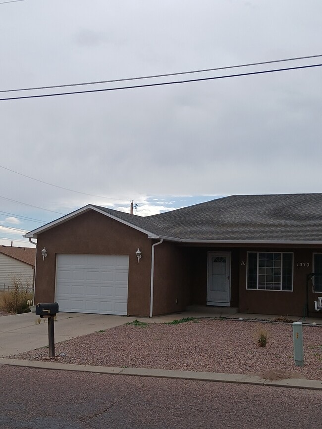 Primary Photo - 1370 Washington St