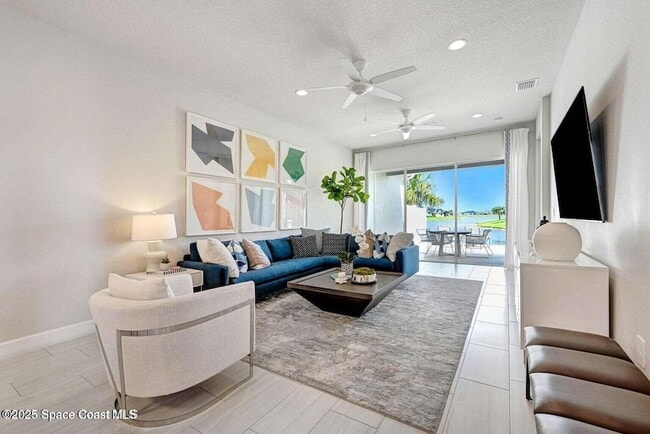 Building Photo - 2680 Avalonia Dr