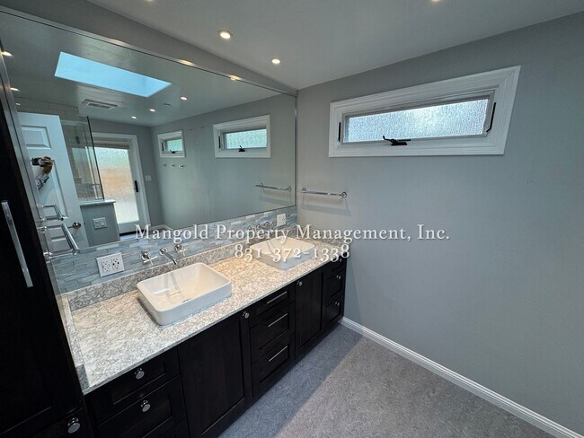 Building Photo - Stylish 2-Bed, 2-Bath Corner Lot Home with Modern Design and Spacious Outdoor Areas