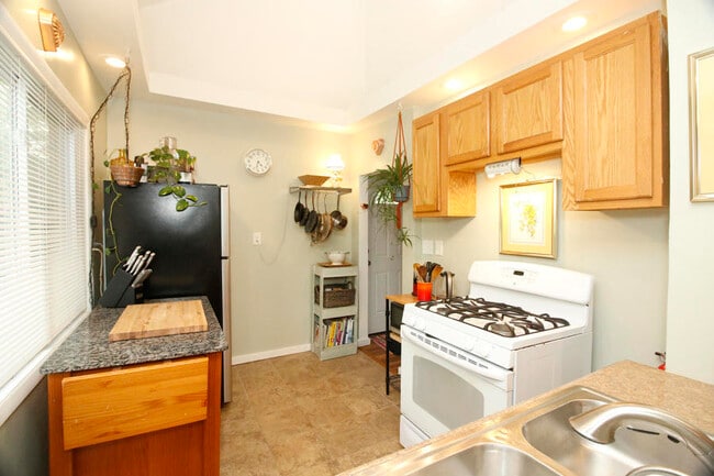 Building Photo - 3763 N 2nd St