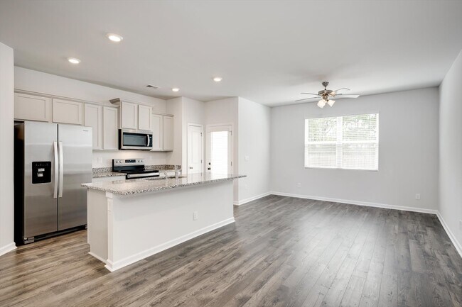 Building Photo - 3504 Firestone Dr