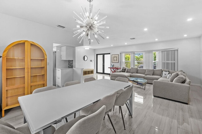 Building Photo - 3500 N 46th Ave