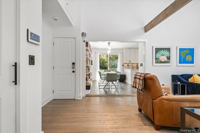 Building Photo - 94 Hands Creek Rd