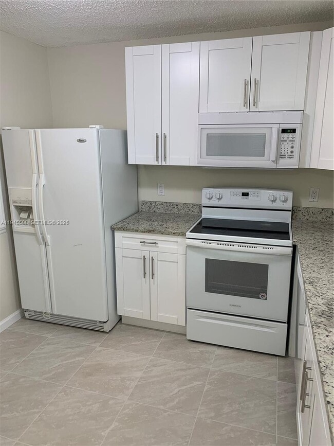 Building Photo - 9273 SW 8th St