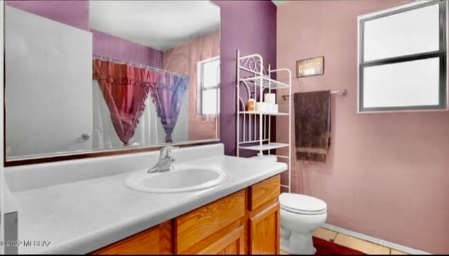 Building Photo - A cozy house with 3 beds and 2 bath in Coy...